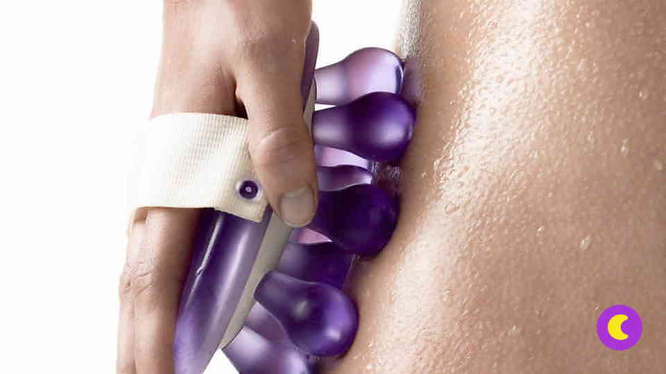 Женский сайт расскажет, как избавиться от целлюлита с помощью лимфодренажного массажа
